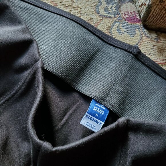 Old Navy Extra High-Waisted Stevie Skinny Ponte Pants, Black, Size M - Picture 9 of 12